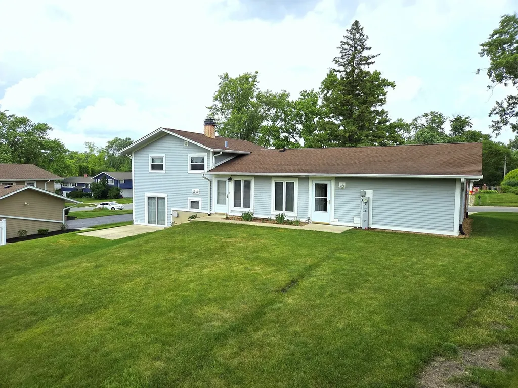 21W105 Flamingo Lane Lombard IL 60148