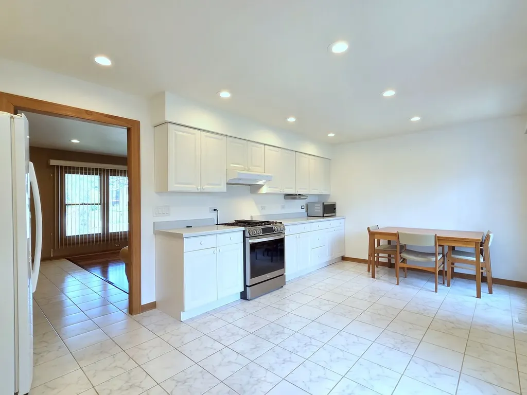 21W105 Flamingo Lane Lombard IL 60148