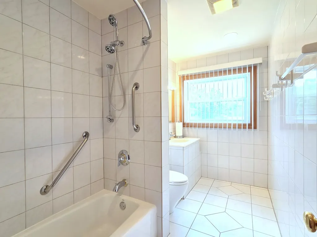 21W105 Flamingo Lane Lombard IL 60148