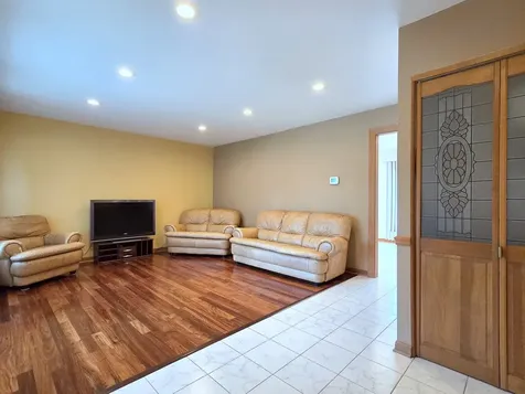 21W105 Flamingo Lane Lombard IL 60148