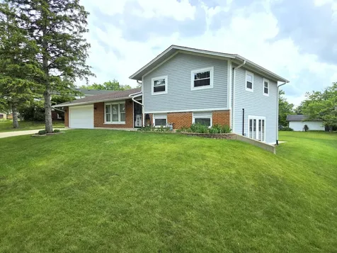 21W105 Flamingo Lane Lombard IL 60148