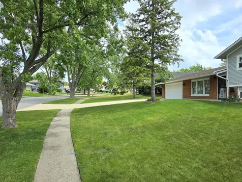 21W105 Flamingo Lane Lombard IL 60148