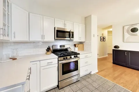 800 Hunter Road Glenview IL 60025
