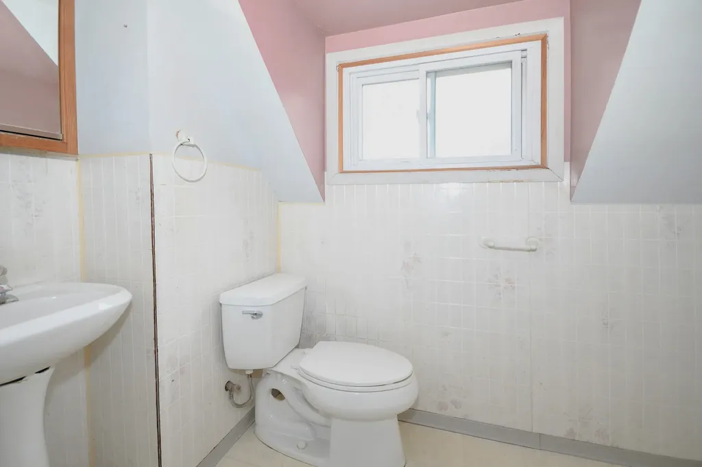 4206 West Henderson Street Chicago IL 60641