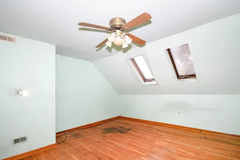 4206 West Henderson Street Chicago IL 60641