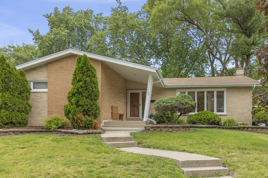 1500 Carson Drive Homewood IL 60430