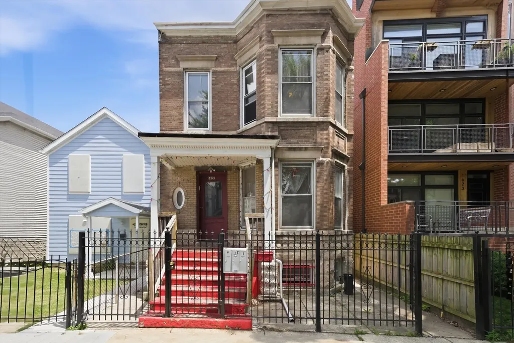 1627 North Washtenaw Avenue Chicago IL 60647