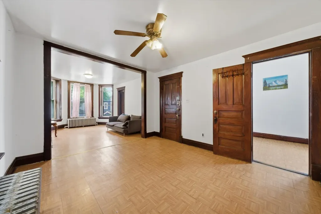 1627 North Washtenaw Avenue Chicago IL 60647