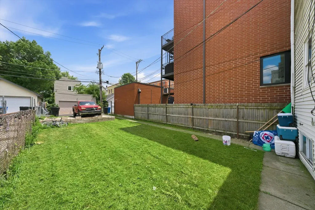 1627 North Washtenaw Avenue Chicago IL 60647