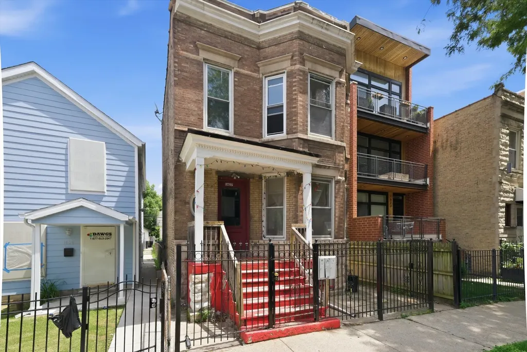 1627 North Washtenaw Avenue Chicago IL 60647