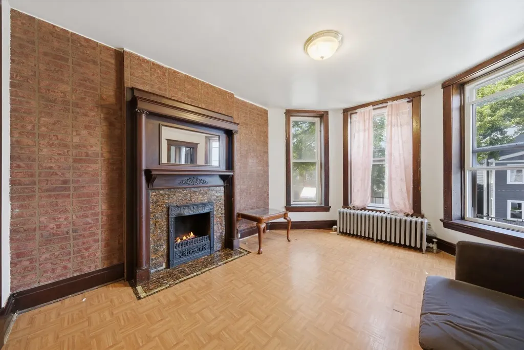 1627 North Washtenaw Avenue Chicago IL 60647