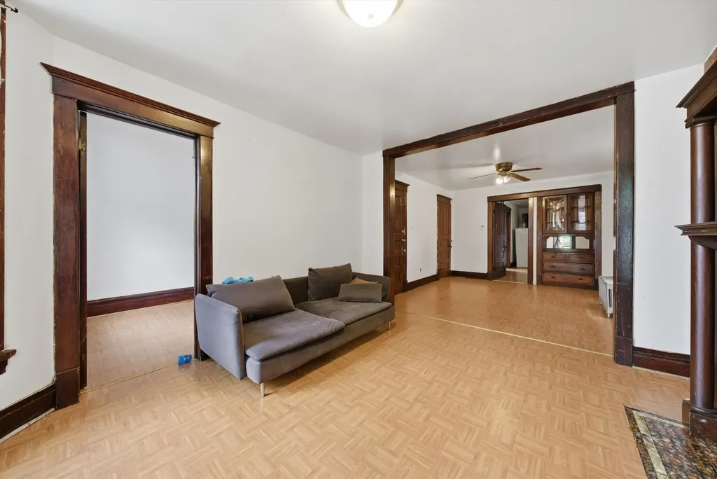 1627 North Washtenaw Avenue Chicago IL 60647