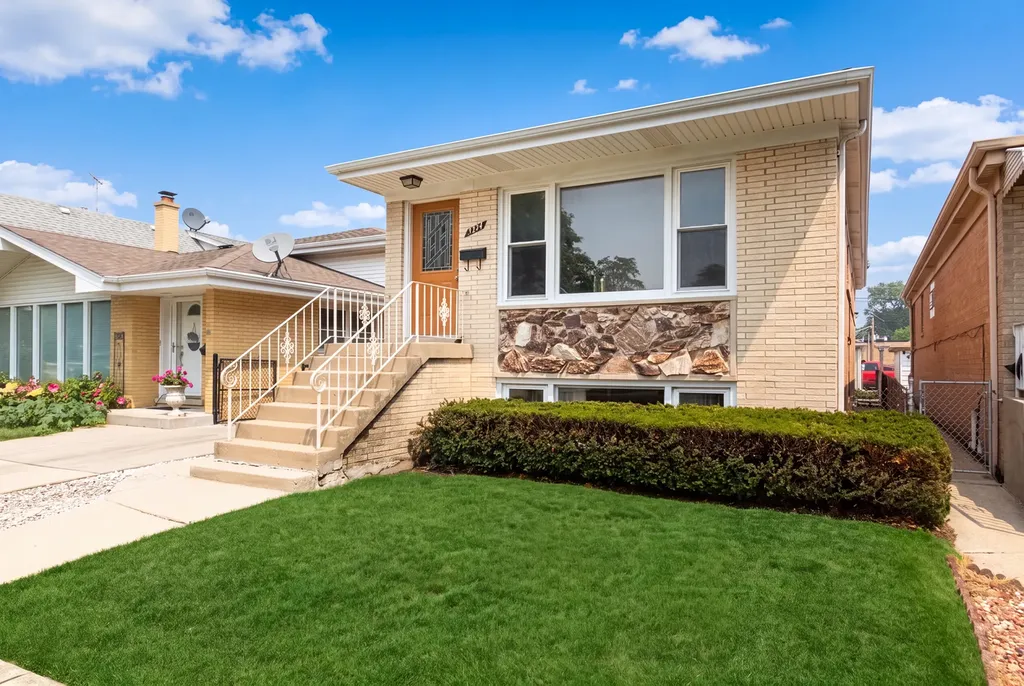 7234 West Fitch Avenue Chicago IL 60631