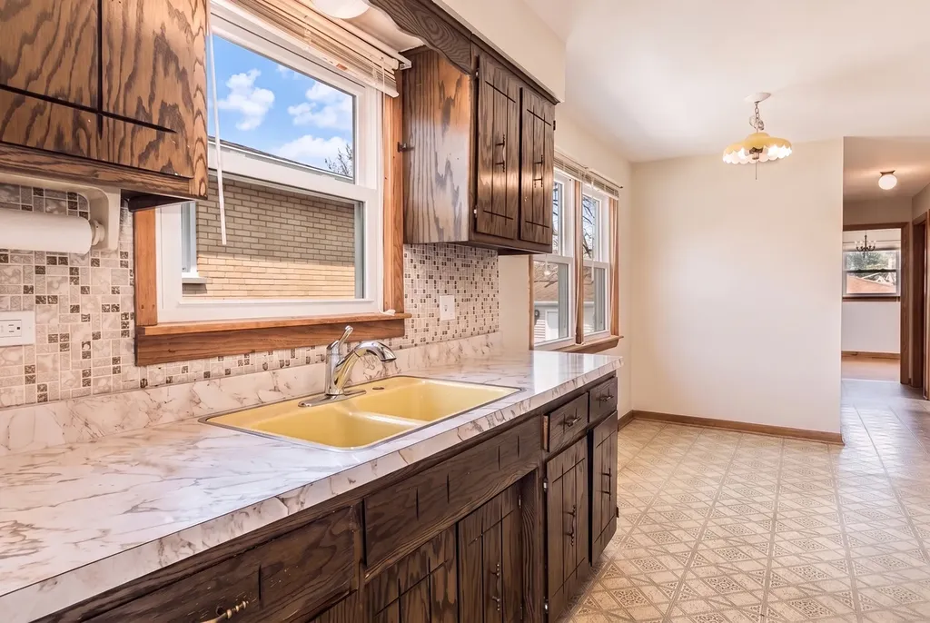 7234 West Fitch Avenue Chicago IL 60631