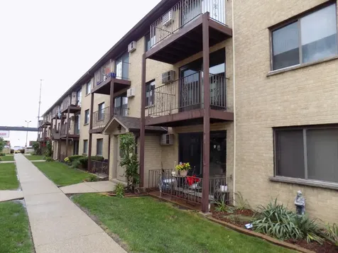 7214 West Wrightwood Avenue Elmwood Park IL 60707
