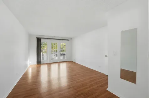 520 Biesterfield Road Elk Grove Village IL 60007