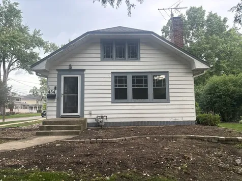 434 Oak Street Glen Ellyn IL 60137