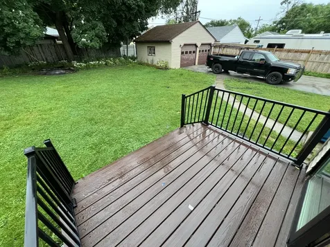 17 North Iowa Avenue Addison IL 60101
