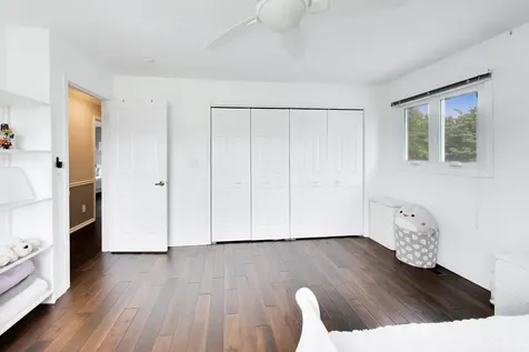 4225 Terri Lyn Lane Northbrook IL 60062