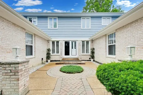 4225 Terri Lyn Lane Northbrook IL 60062