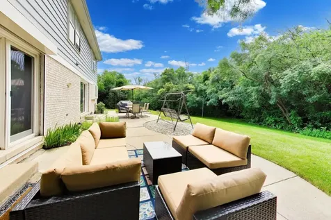 4225 Terri Lyn Lane Northbrook IL 60062