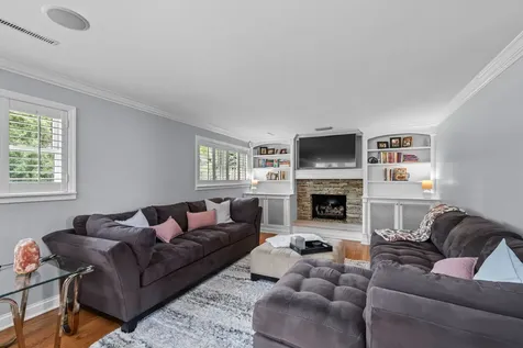 1211 West Haven Drive Arlington Heights IL 60005
