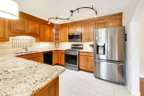 1575 Sandpebble Drive Wheeling IL 60090