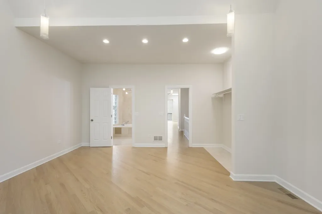 6505 South Woodlawn Avenue Chicago IL 60637
