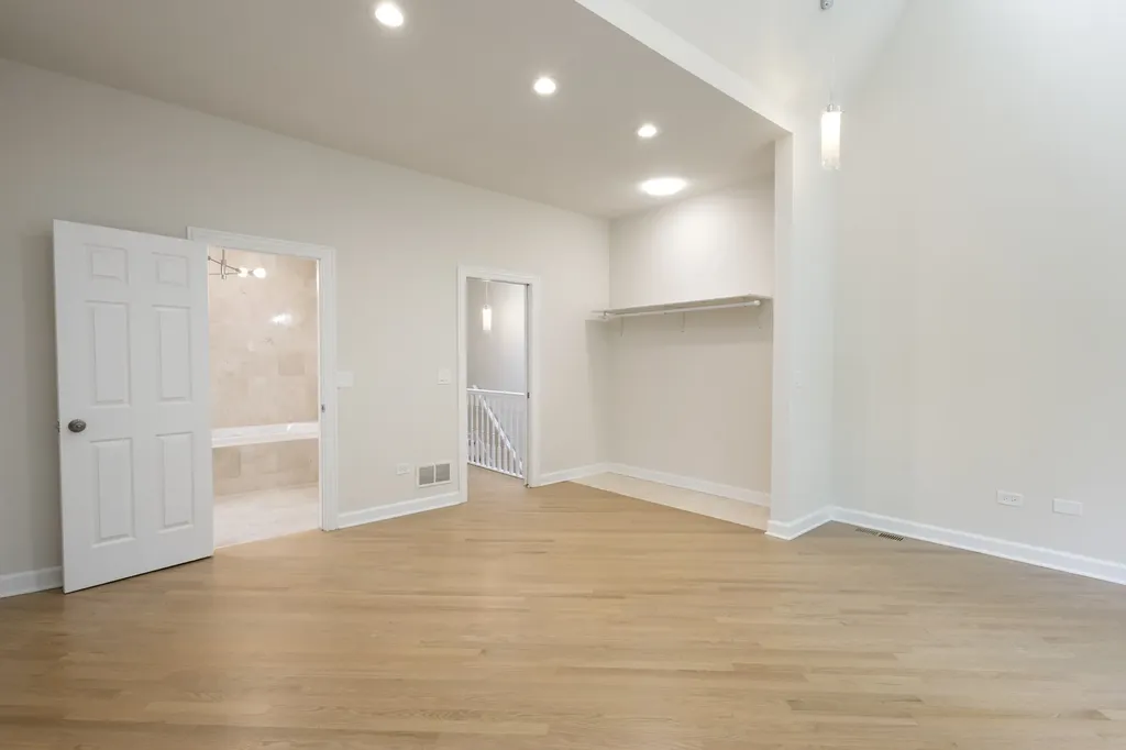 6505 South Woodlawn Avenue Chicago IL 60637