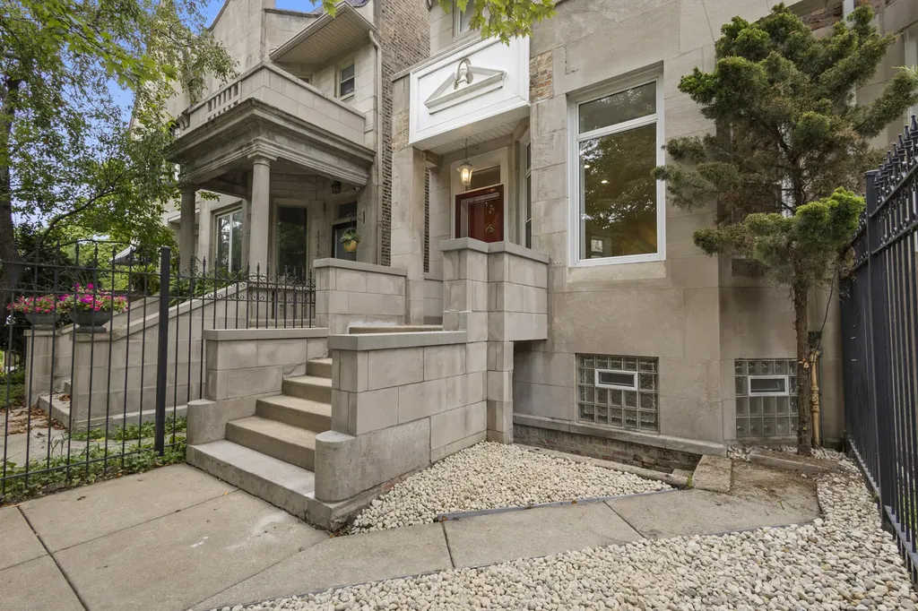 6505 South Woodlawn Avenue Chicago IL 60637