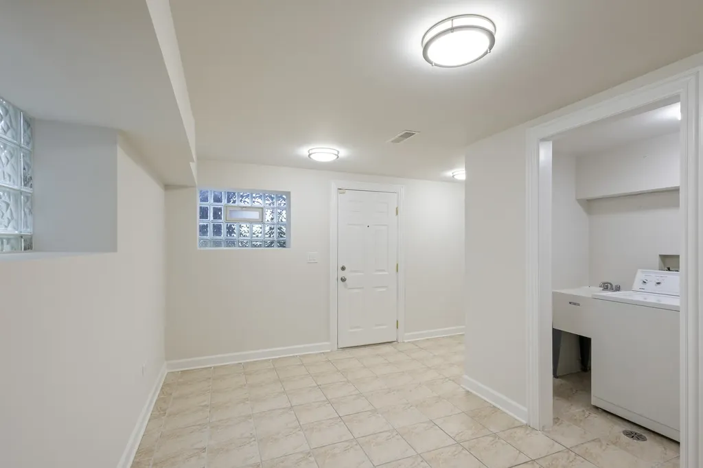 6505 South Woodlawn Avenue Chicago IL 60637