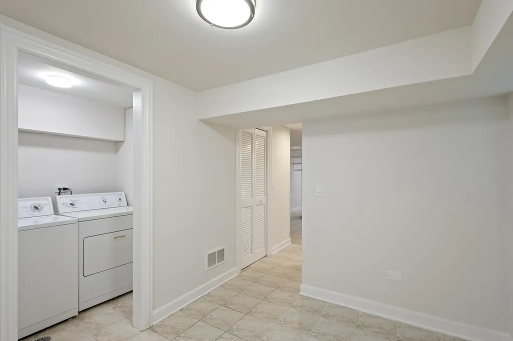 6505 South Woodlawn Avenue Chicago IL 60637