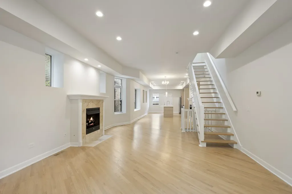 6505 South Woodlawn Avenue Chicago IL 60637
