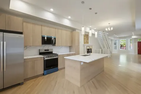6505 South Woodlawn Avenue Chicago IL 60637