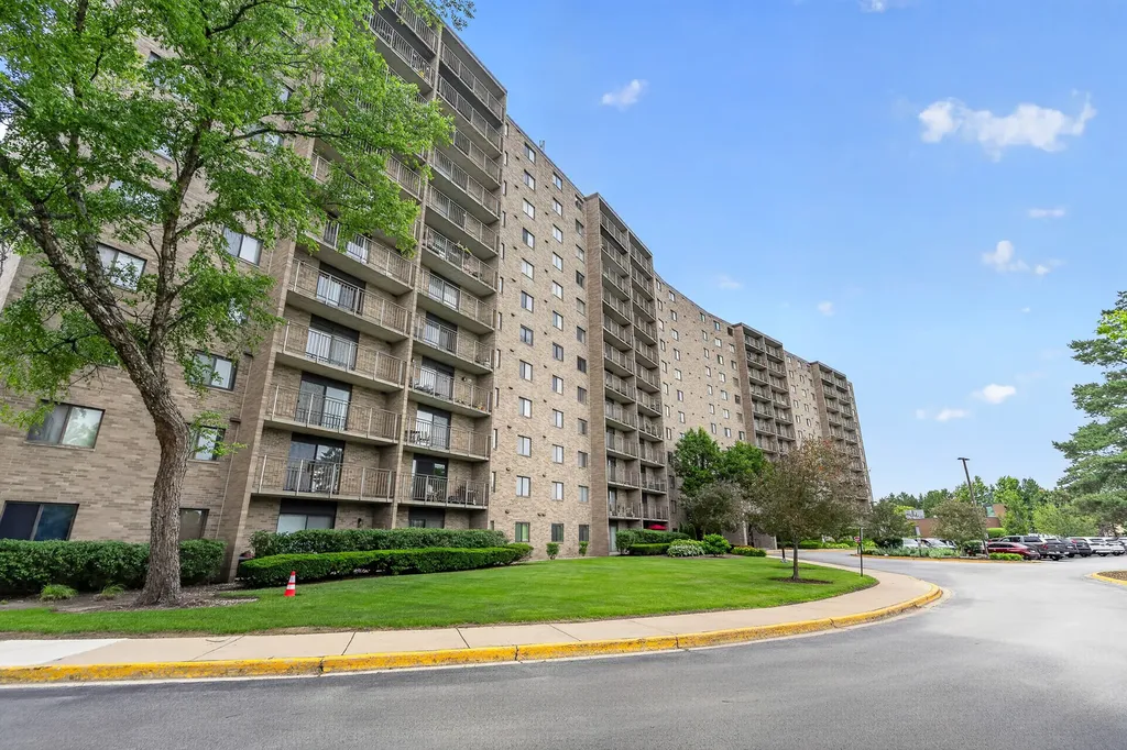 6340 Americana Drive Willowbrook IL 60527