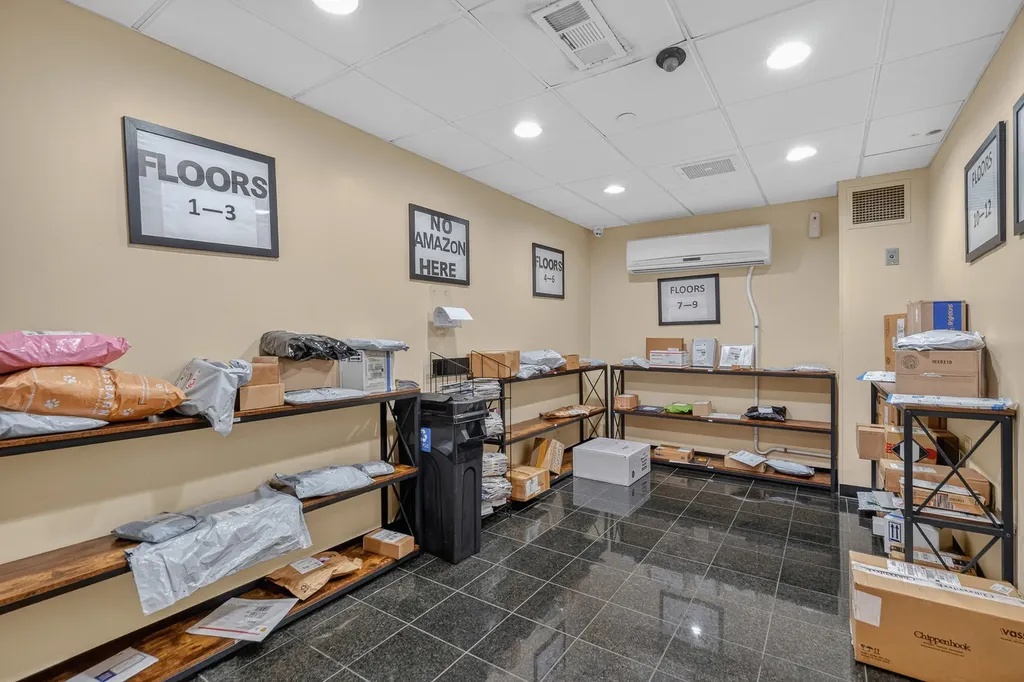 6340 Americana Drive Willowbrook IL 60527