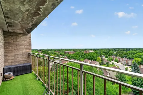 6340 Americana Drive Willowbrook IL 60527