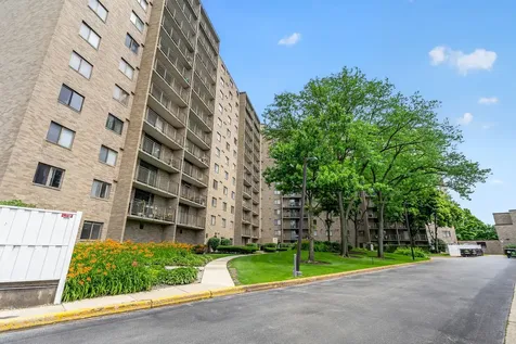 6340 Americana Drive Willowbrook IL 60527