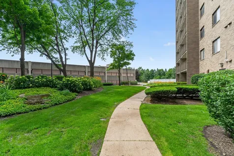 6340 Americana Drive Willowbrook IL 60527