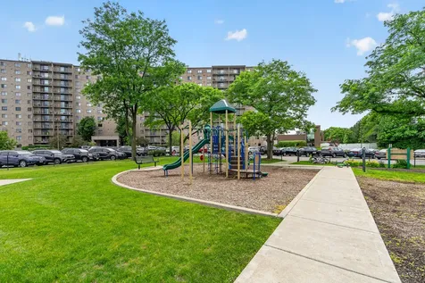 6340 Americana Drive Willowbrook IL 60527