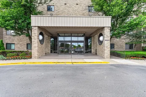 6340 Americana Drive Willowbrook IL 60527