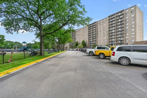 6340 Americana Drive Willowbrook IL 60527