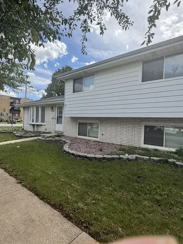 4024 West 103rd Street Oak Lawn IL 60453