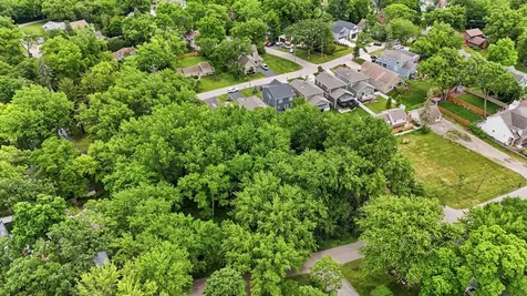 24011 North Valley Road Lake Zurich IL 60047