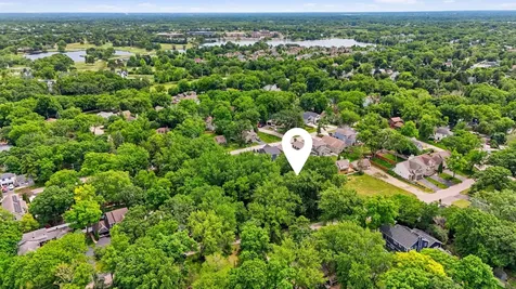 24011 North Valley Road Lake Zurich IL 60047