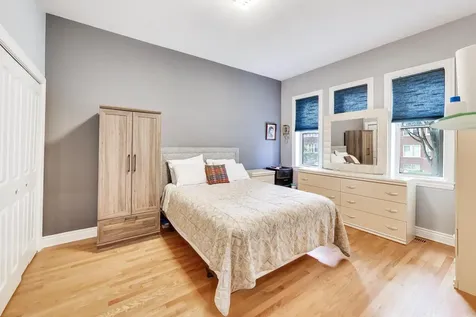 2551 West Arthur Avenue Chicago IL 60645