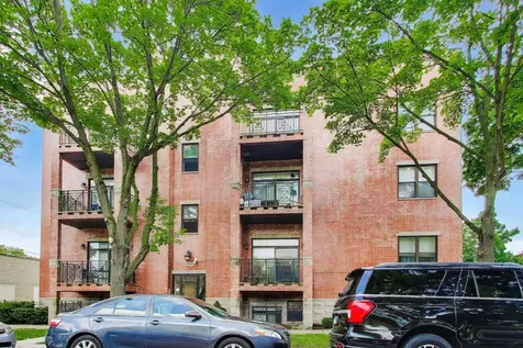 2551 West Arthur Avenue Chicago IL 60645