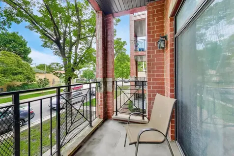 2551 West Arthur Avenue Chicago IL 60645