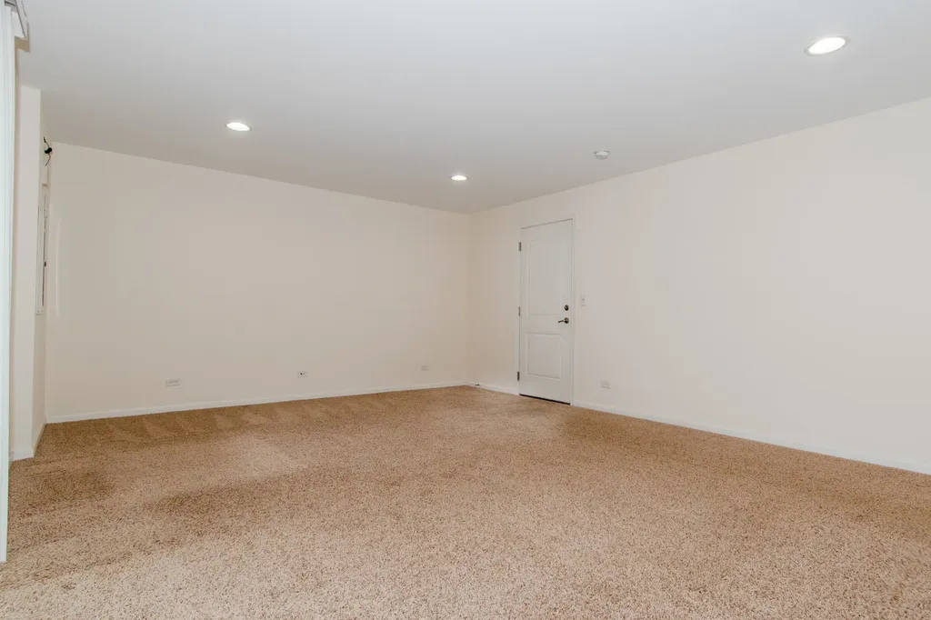 216 North Commerce Street Aurora IL 60504