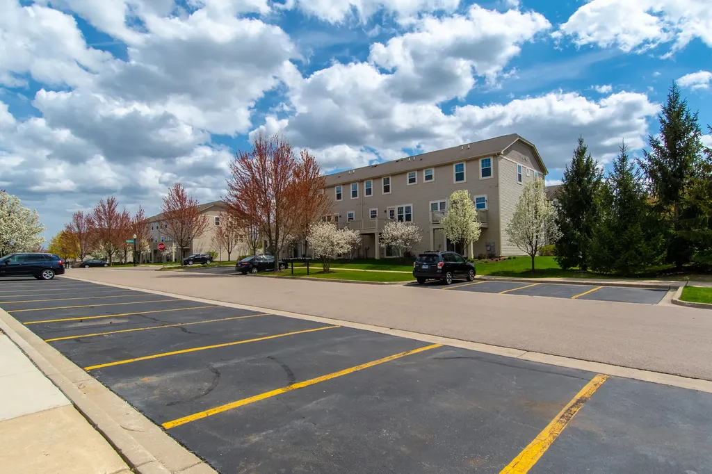 216 North Commerce Street Aurora IL 60504